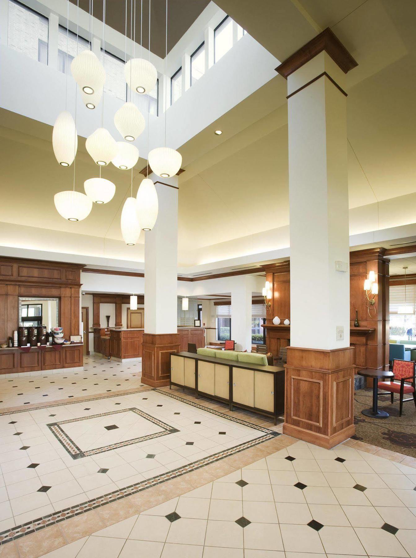 Courtyard By Marriott Dallas Arlington Entertainment District Bagian luar foto